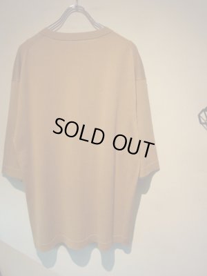 画像8: ESSAY × crepuscule（エッセイ×クレプスキュール） シルクニットTee キャメル