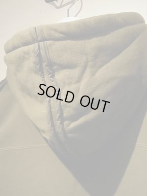 画像11: YOKE（ヨーク） パイピングワイドパーカ オリーブ