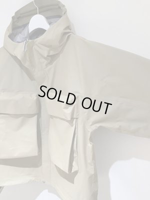 画像4: UNUSED（アンユーズド） レイヤーナイロンジャケット ベージュ