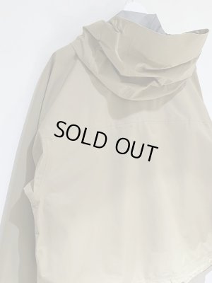 画像8: UNUSED（アンユーズド） レイヤーナイロンジャケット ベージュ