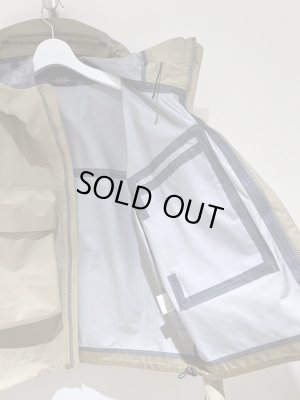 画像6: UNUSED（アンユーズド） レイヤーナイロンジャケット ベージュ