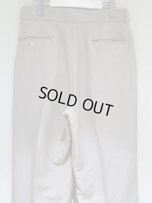 画像8: YOKE（ヨーク） ベルテッド 2タックワイドトラウザーズ フォグホワイト