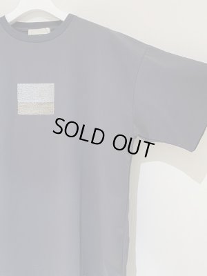 画像4: YOKE（ヨーク） モランディ エンブロイダードTシャツ ダスティーネイビー