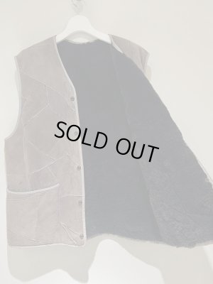 画像8: ユーロヴィンテージ パッチワーク風 リアルムートンベスト グレー