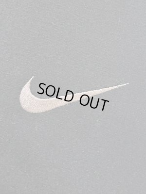 画像8: ユーロヴィンテージ 90s NIKE（ナイキ） レザースリーブ ロゴワッペン スタジャン ブラック×グレー