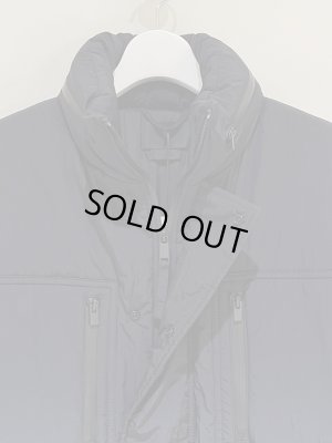 画像4: YOKE（ヨーク） Multi Pocket Puffer Coat PRIMALOFT（マルチポケット パファーコート プリマロフト） ブラック