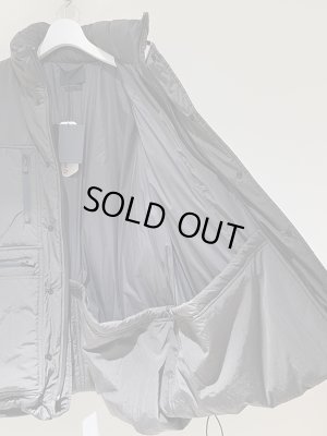 画像6: YOKE（ヨーク） Multi Pocket Puffer Coat PRIMALOFT（マルチポケット パファーコート プリマロフト） チャコール