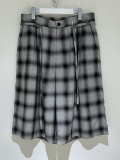 ESSAY（エッセイ） 3tucked Crop Shorts（3タック クロップショーツ） グレーチェック