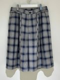 ESSAY（エッセイ） 3tucked Crop Shorts（3タック クロップショーツ） ブルーチェック