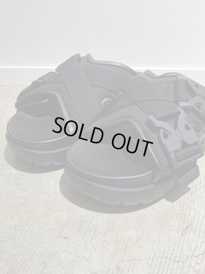 画像2: BOTTEGA VENETA（ボッテガヴェネタ） Cross Strap Sandal（クロスストラップサンダル） ブラック