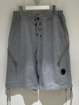 C.P. Company（CPカンパニー） Sweat Shorts（スウェットショーツ） グレー