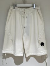C.P. Company（CPカンパニー） Sweat Shorts（スウェットショーツ） ホワイト