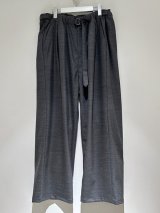 ANCELLM（アンセルム） Backsatin Beltless Slacks（バックサテンベルトレススラックス） グレー