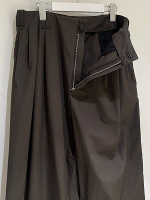 画像4: YOKE（ヨーク） Cotton Gabardine 3pleated Wide Trousers（コットンギャバジン 3プリーティドワイドトラウザーズ） ブラウン
