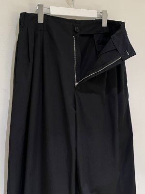 画像4: YOKE（ヨーク） Cotton Gabardine 3pleated Wide Trousers（コットンギャバジン 3プリーティドワイドトラウザーズ） ブラック