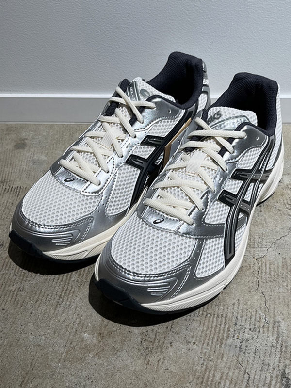 asics（アシックス） GEL-1130（ゲル イレブンサーティ） クリーム×シルバー 日本未発売カラー - margin